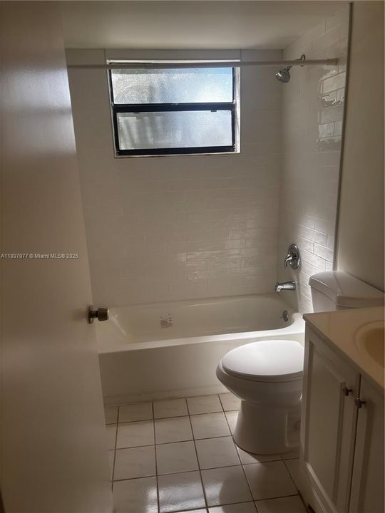 Recently Rented: $2,000 (2 beds, 2 baths, 750 Square Feet)