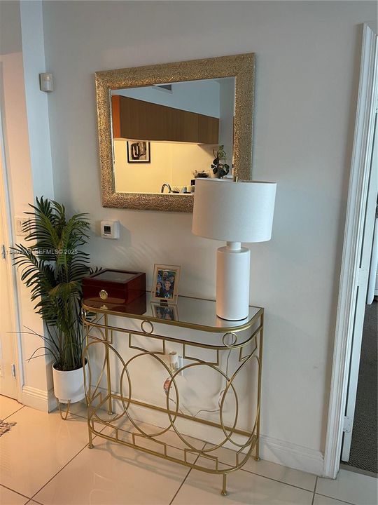 На продажу: $329,000 (1 спален, 1 ванн, 791 Квадратных фут)