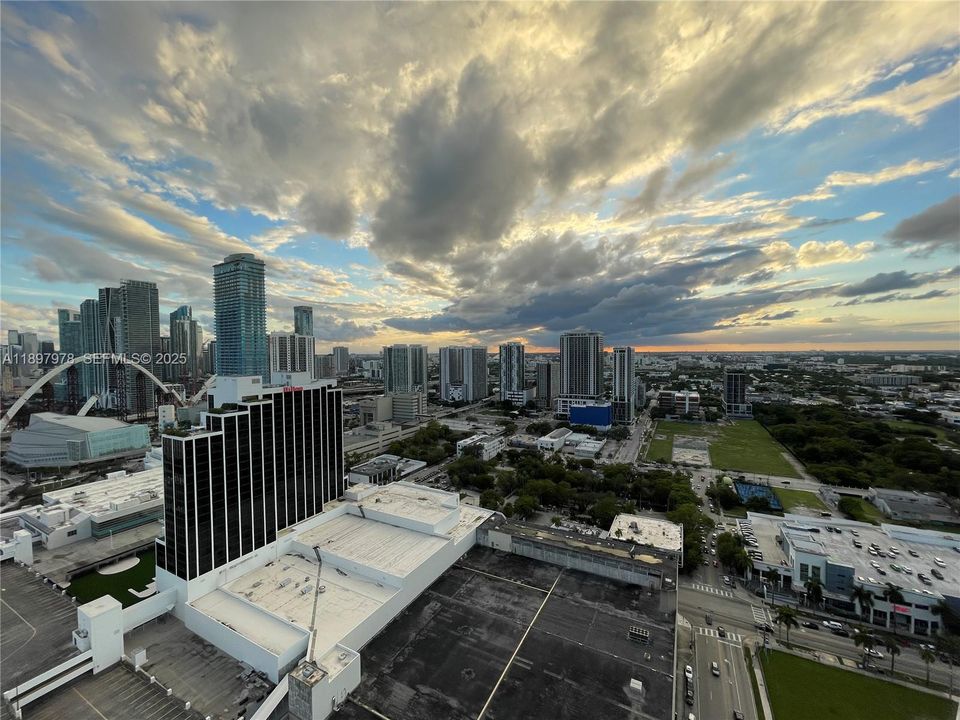 На продажу: $329,000 (1 спален, 1 ванн, 791 Квадратных фут)