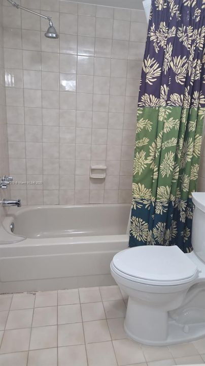 В аренду: $3,200 (3 спален, 2 ванн, 1080 Квадратных фут)