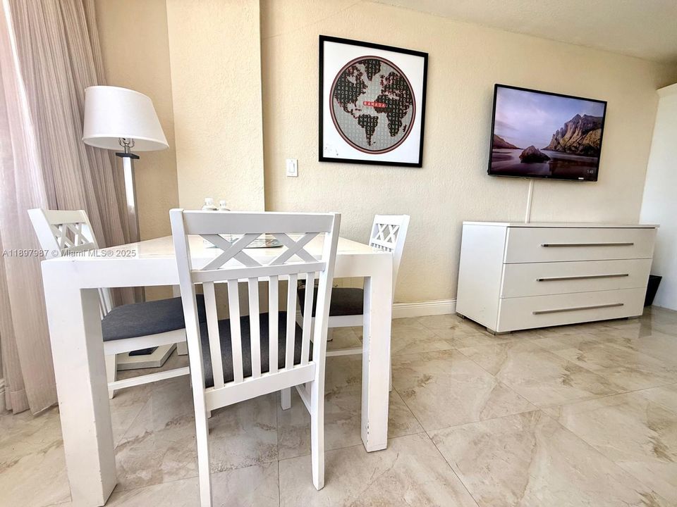 En Venta: $105,000 (0 camas, 1 baños, 420 Pies cuadrados)