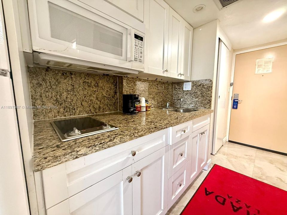 En Venta: $105,000 (0 camas, 1 baños, 420 Pies cuadrados)