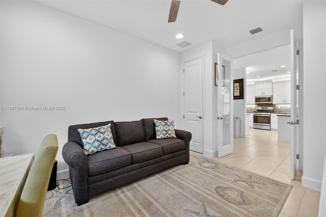 For Sale: $495,000 (3 beds, 2 baths, 1841 Square Feet)