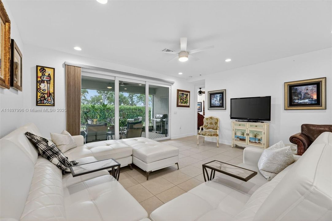 For Sale: $495,000 (3 beds, 2 baths, 1841 Square Feet)