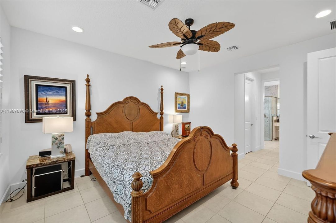 For Sale: $495,000 (3 beds, 2 baths, 1841 Square Feet)