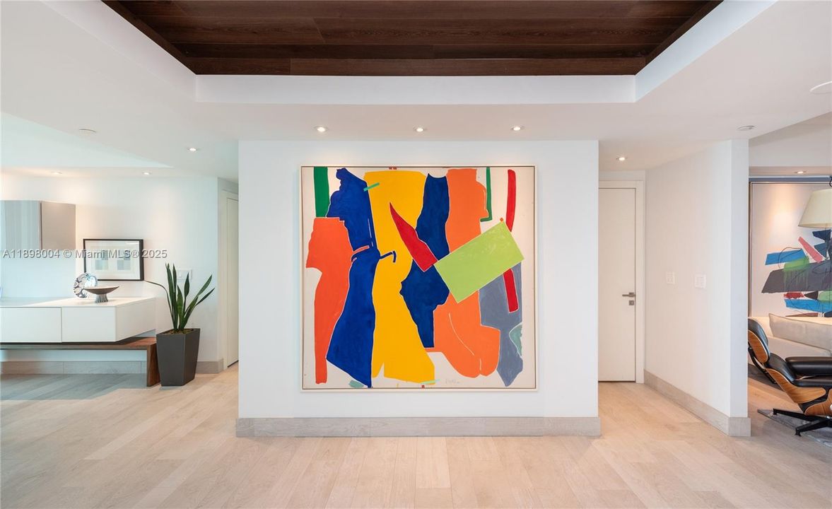 Recently Sold: $5,100,000 (3 beds, 5 baths, 2790 Square Feet)