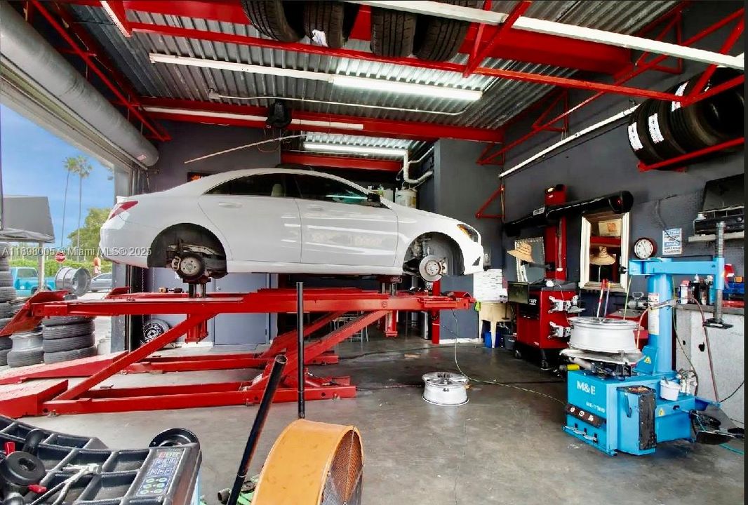 待售: $1,900,000 (0 贝兹, 0 浴室, 0 平方英尺)