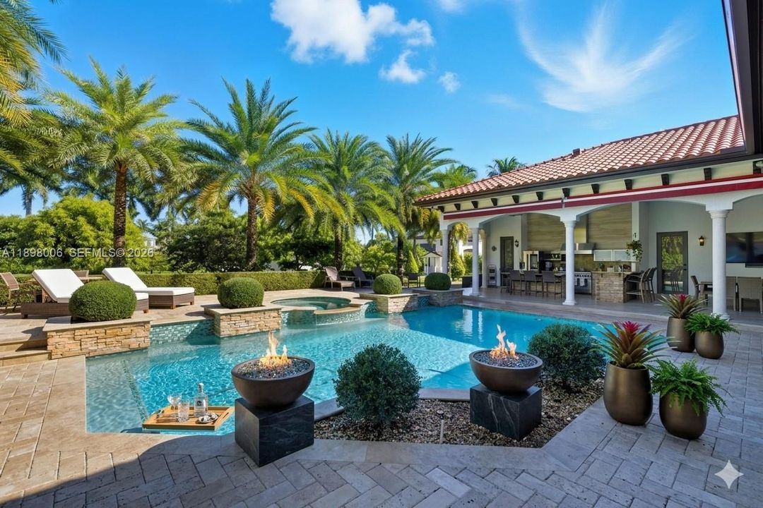 For Sale: $3,850,000 (5 beds, 4 baths, 4389 Square Feet)