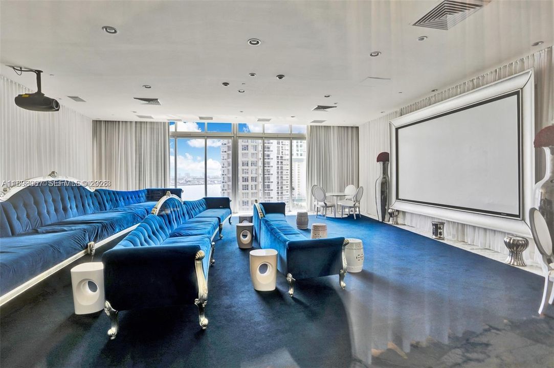For Sale: $959,999 (2 beds, 2 baths, 1269 Square Feet)
