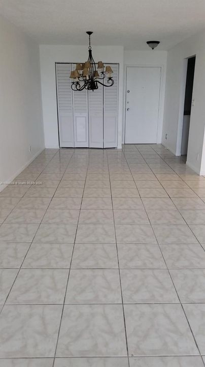 For Sale: $189,000 (2 beds, 2 baths, 1133 Square Feet)