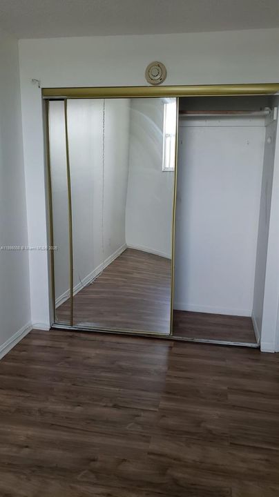 For Sale: $189,000 (2 beds, 2 baths, 1133 Square Feet)