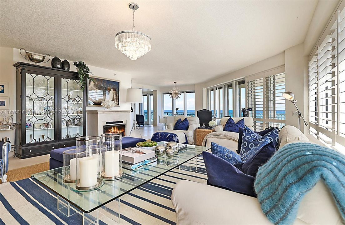 Recientemente alquilado: $14,000 (3 camas, 3 baños, 3500 Pies cuadrados)