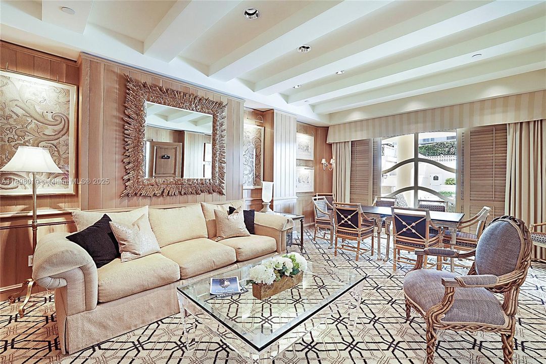 Recientemente alquilado: $14,000 (3 camas, 3 baños, 3500 Pies cuadrados)