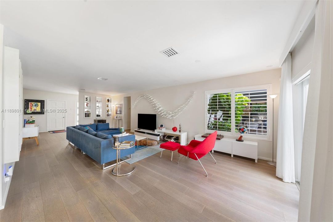 待售: $3,000,000 (4 贝兹, 3 浴室, 2460 平方英尺)