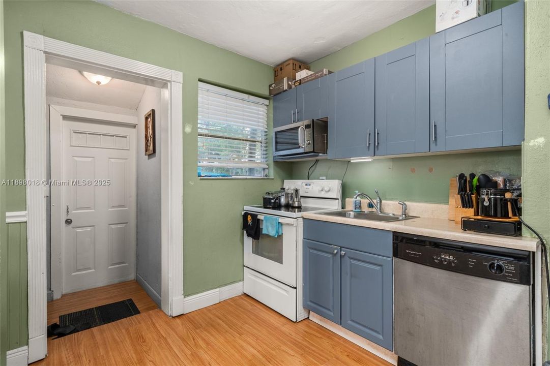 En Venta: $175,000 (2 camas, 1 baños, 938 Pies cuadrados)