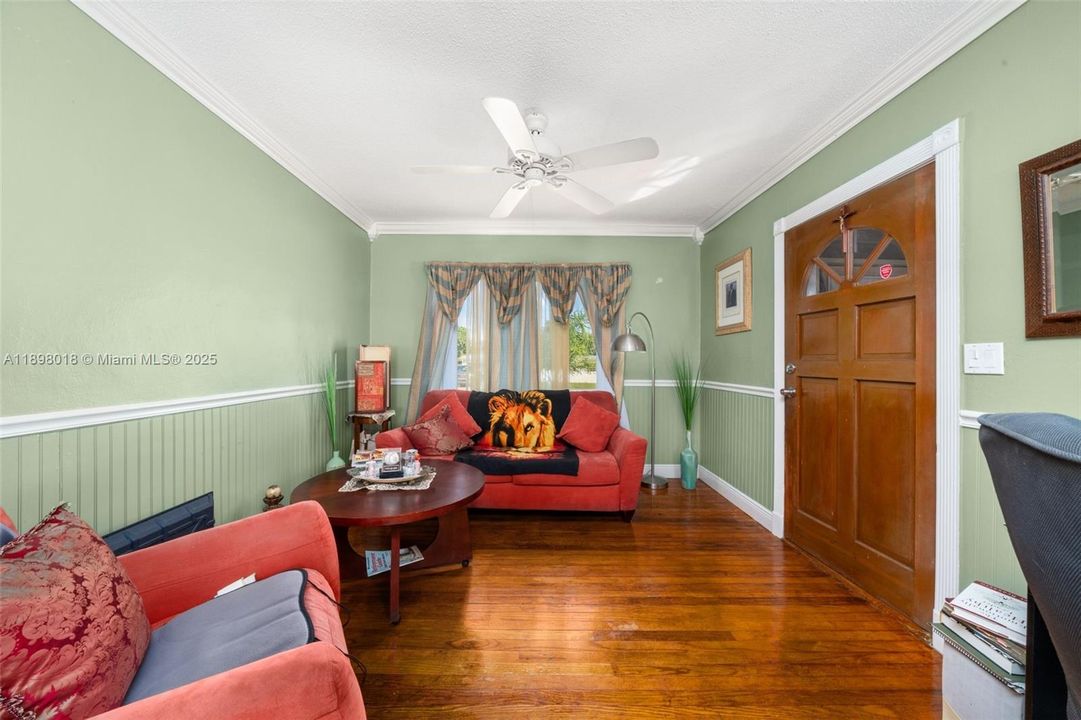 En Venta: $175,000 (2 camas, 1 baños, 938 Pies cuadrados)