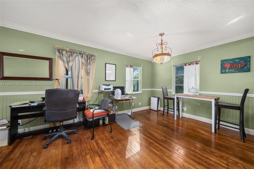 En Venta: $175,000 (2 camas, 1 baños, 938 Pies cuadrados)