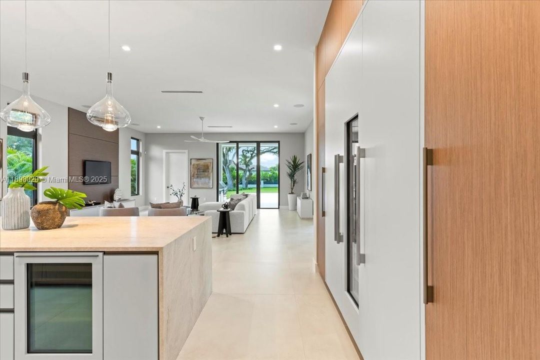 Active With Contract: $4,595,000 (5 beds, 5 baths, 5006 Square Feet)