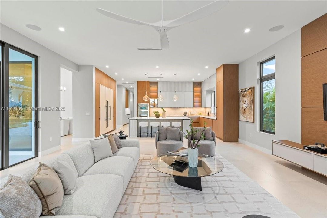 Active With Contract: $4,595,000 (5 beds, 5 baths, 5006 Square Feet)