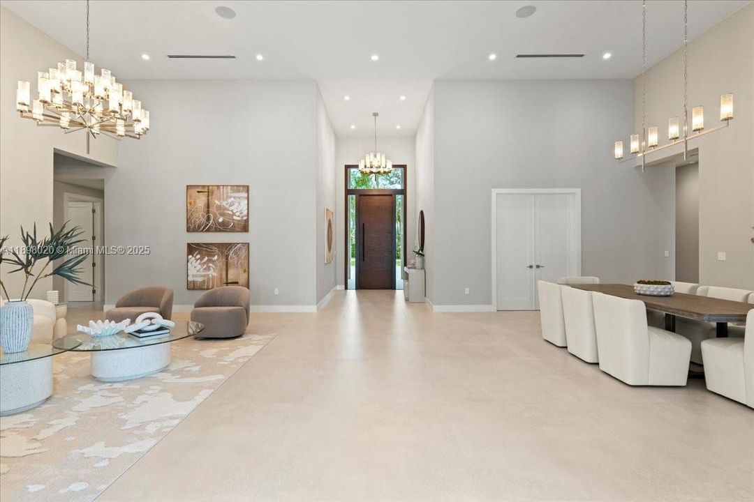 Active With Contract: $4,595,000 (5 beds, 5 baths, 5006 Square Feet)