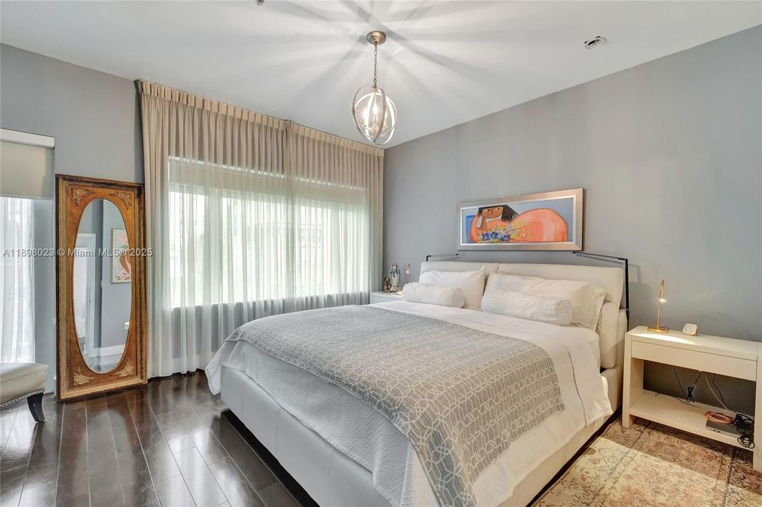 En Venta: $630,000 (2 camas, 2 baños, 1745 Pies cuadrados)