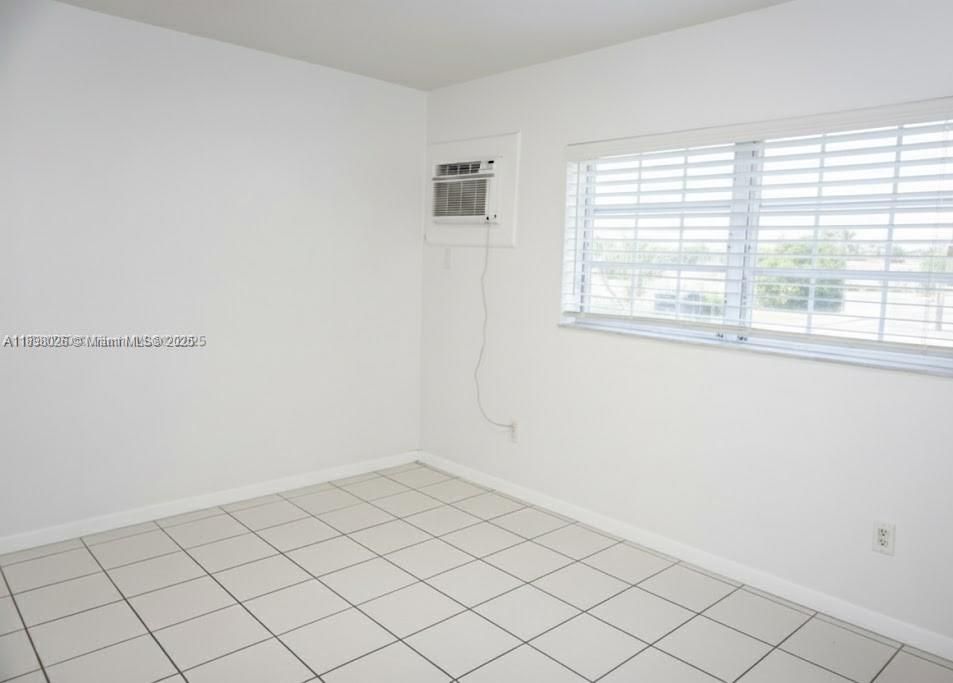 Activo con contrato: $257,000 (1 camas, 1 baños, 695 Pies cuadrados)