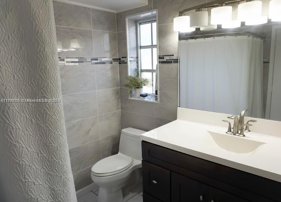 Activo con contrato: $257,000 (1 camas, 1 baños, 695 Pies cuadrados)