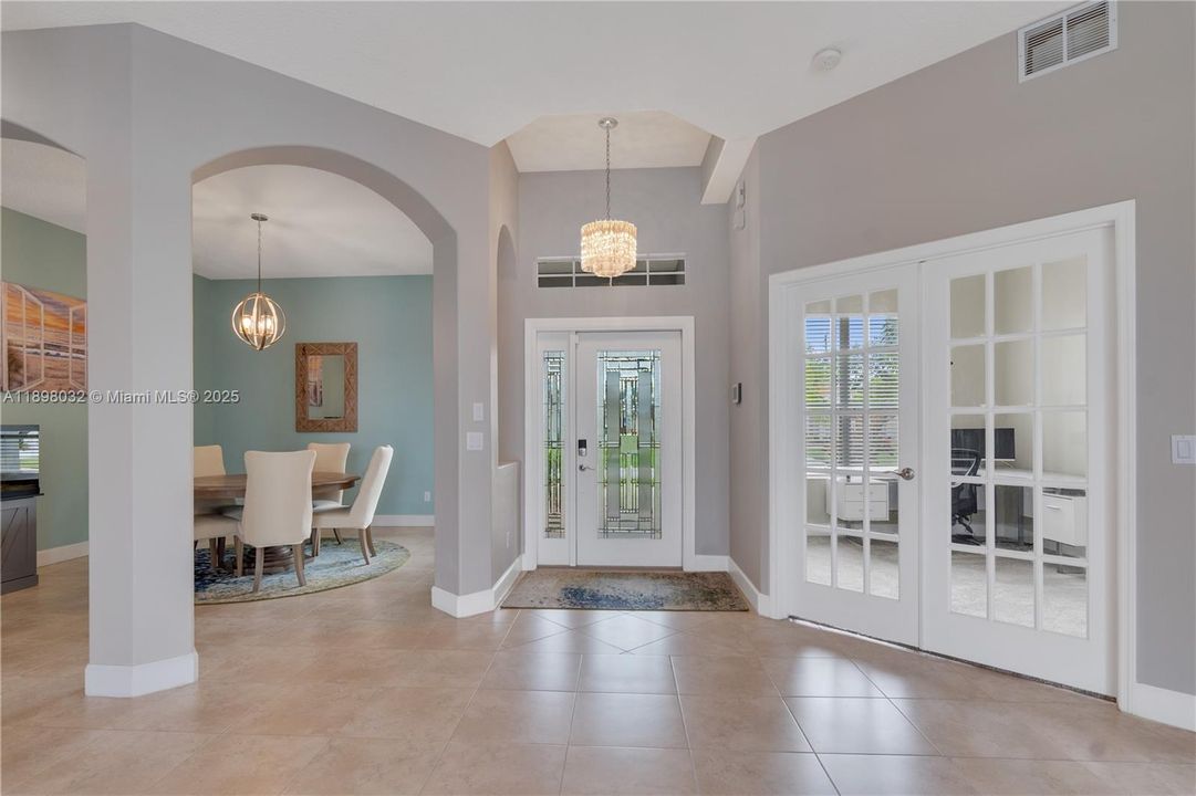 For Sale: $595,000 (3 beds, 2 baths, 2691 Square Feet)