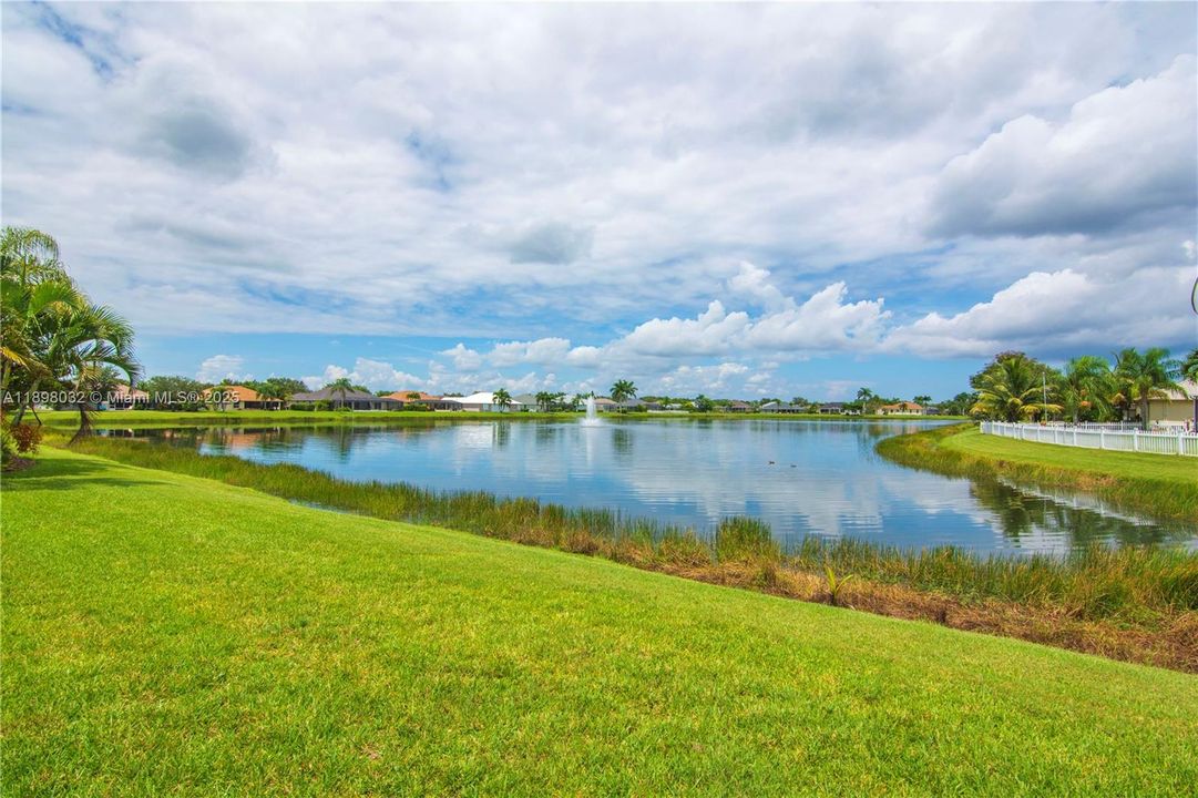 For Sale: $595,000 (3 beds, 2 baths, 2691 Square Feet)