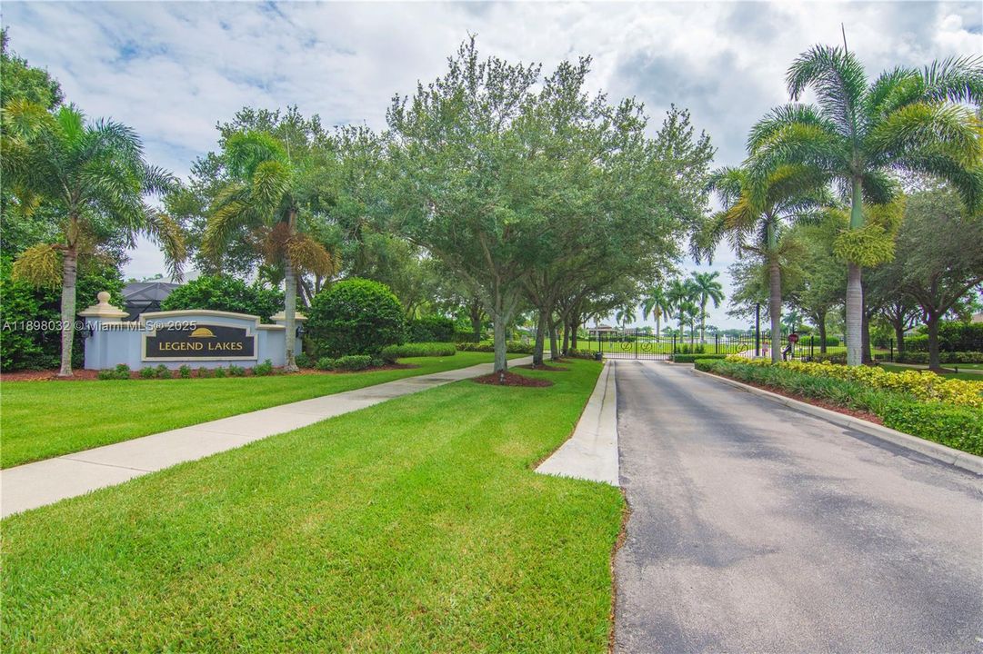 For Sale: $595,000 (3 beds, 2 baths, 2691 Square Feet)