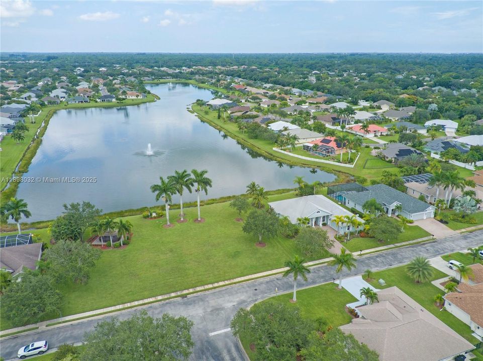 For Sale: $595,000 (3 beds, 2 baths, 2691 Square Feet)