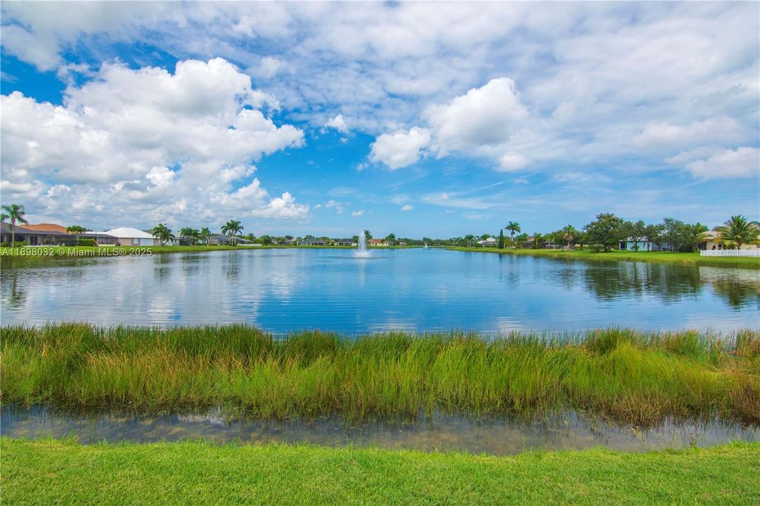 For Sale: $595,000 (3 beds, 2 baths, 2691 Square Feet)