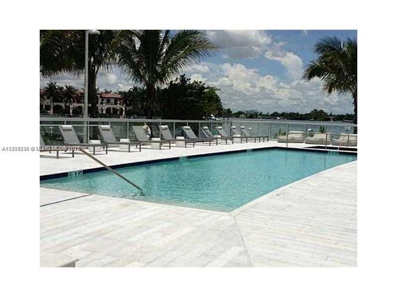 For Sale: $1,480,000 (3 beds, 3 baths, 1669 Square Feet)