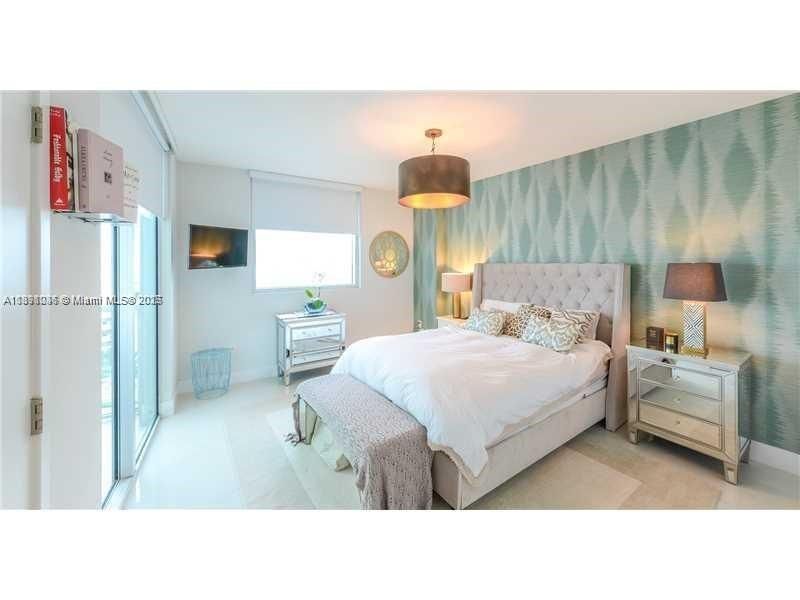 For Sale: $1,480,000 (3 beds, 3 baths, 1669 Square Feet)