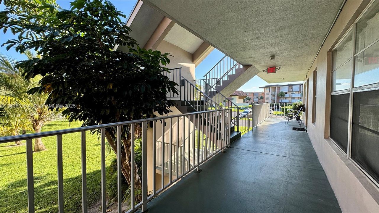 出租: $1,250 (1 贝兹, 1 浴室, 662 平方英尺)