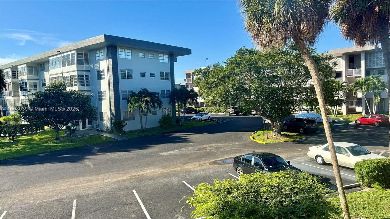 出租: $1,250 (1 贝兹, 1 浴室, 662 平方英尺)