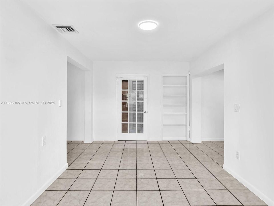 На продажу: $850,000 (4 спален, 3 ванн, 2675 Квадратных фут)