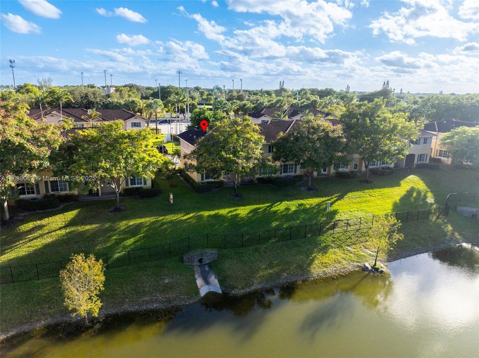 En Venta: $325,000 (2 camas, 2 baños, 1161 Pies cuadrados)