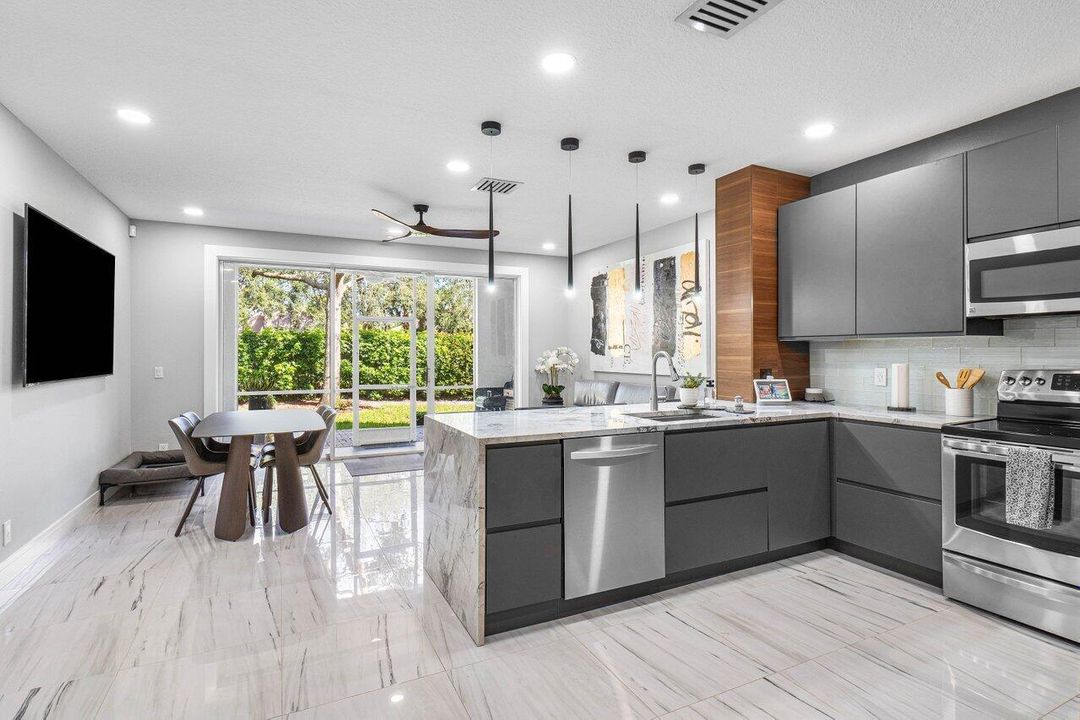 010-9893PortaLeonaLane-BoyntonBeach-FL-3
