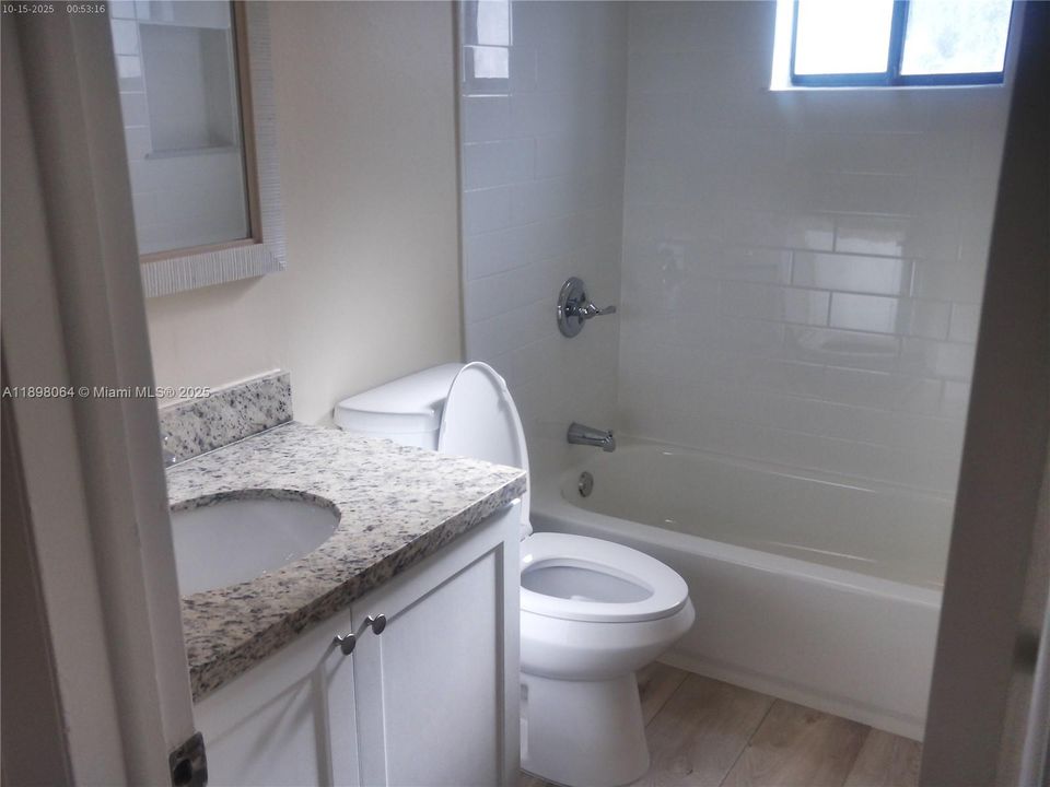 Active With Contract: $2,500 (3 beds, 2 baths, 1040 Square Feet)