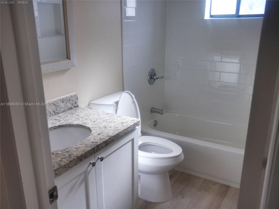 Active With Contract: $2,500 (3 beds, 2 baths, 1040 Square Feet)