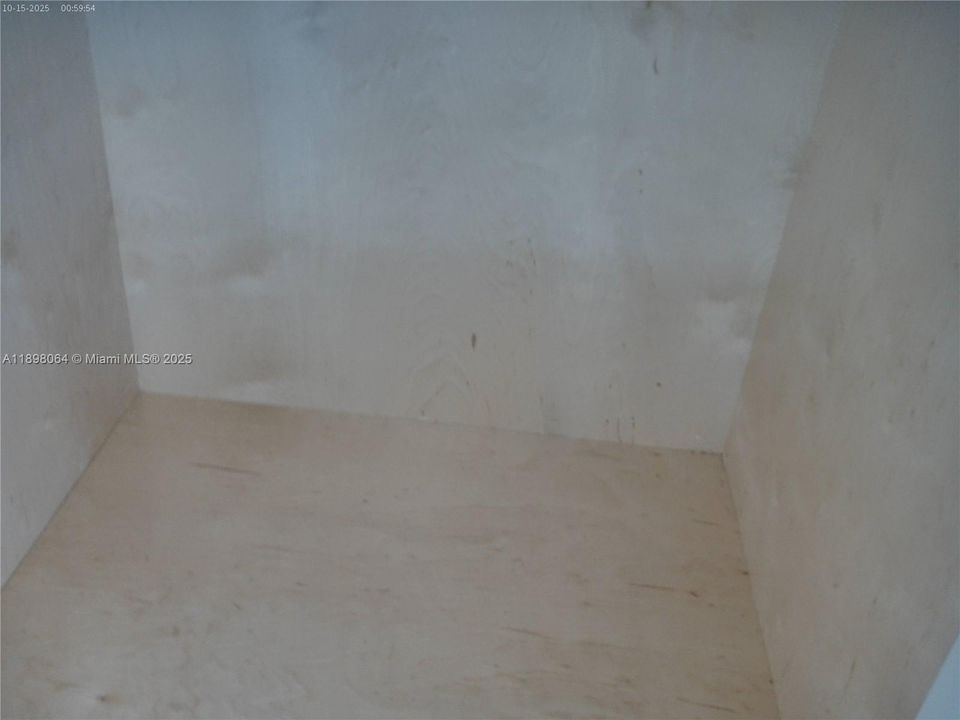 Active With Contract: $2,500 (3 beds, 2 baths, 1040 Square Feet)