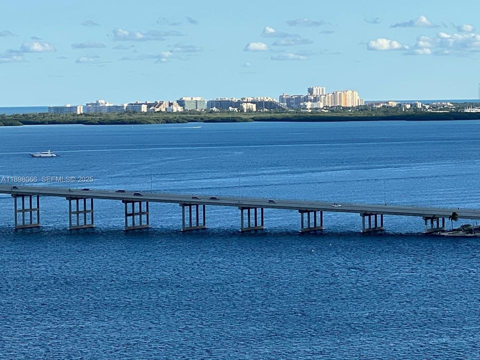 For Sale: $1,249,000 (3 beds, 3 baths, 1895 Square Feet)