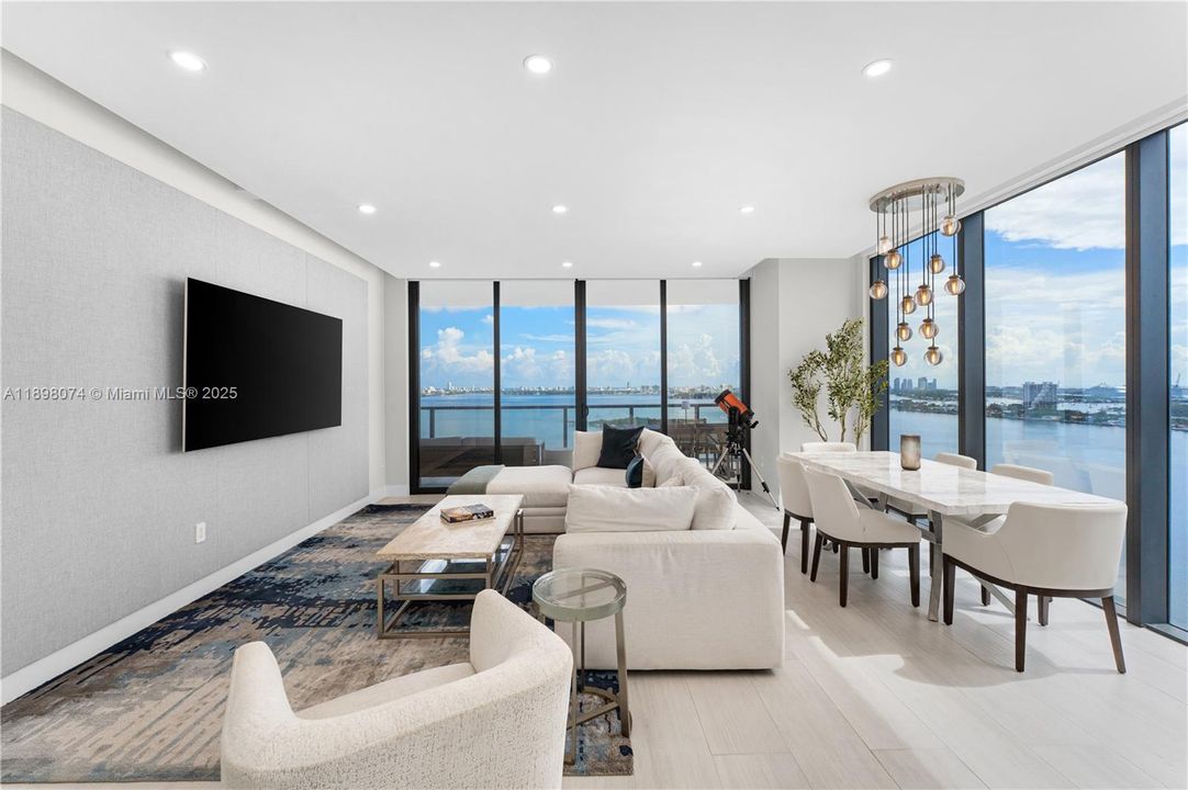 For Sale: $3,125,000 (3 beds, 4 baths, 2743 Square Feet)