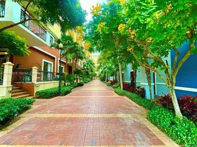 В аренду: $2,950 (2 спален, 2 ванн, 1145 Квадратных фут)