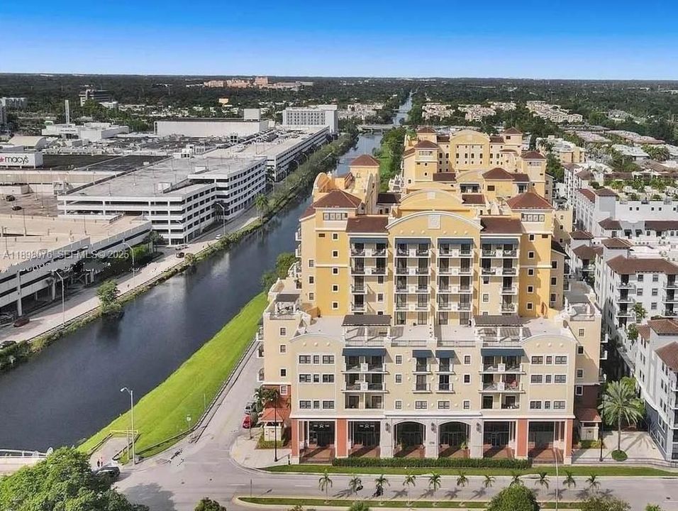 В аренду: $2,950 (2 спален, 2 ванн, 1145 Квадратных фут)