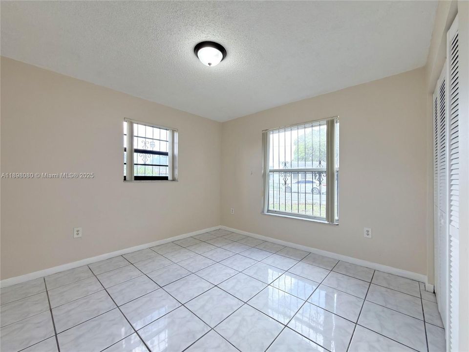 Active With Contract: $365,000 (4 beds, 2 baths, 1658 Square Feet)