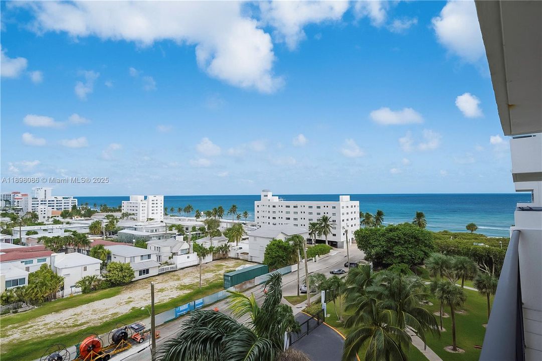 合同活跃: $4,500 (2 贝兹, 2 浴室, 1570 平方英尺)