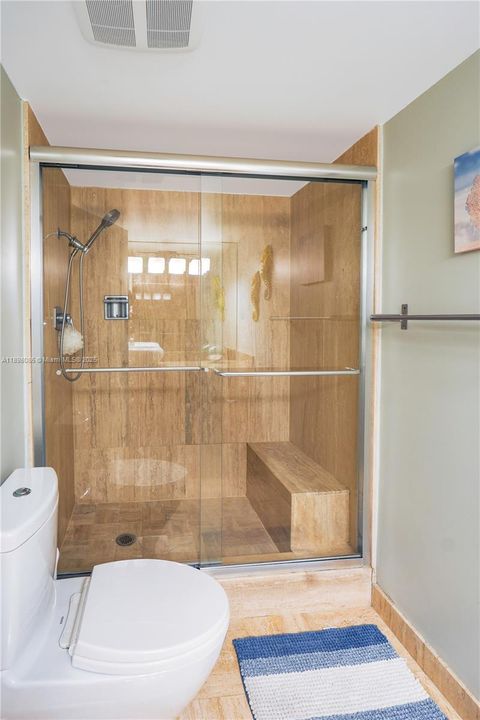 合同活跃: $4,500 (2 贝兹, 2 浴室, 1570 平方英尺)