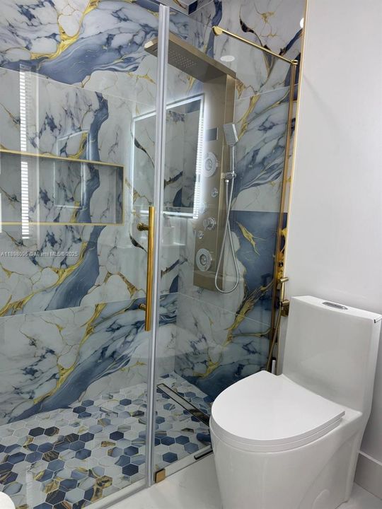 2nd Bathroom